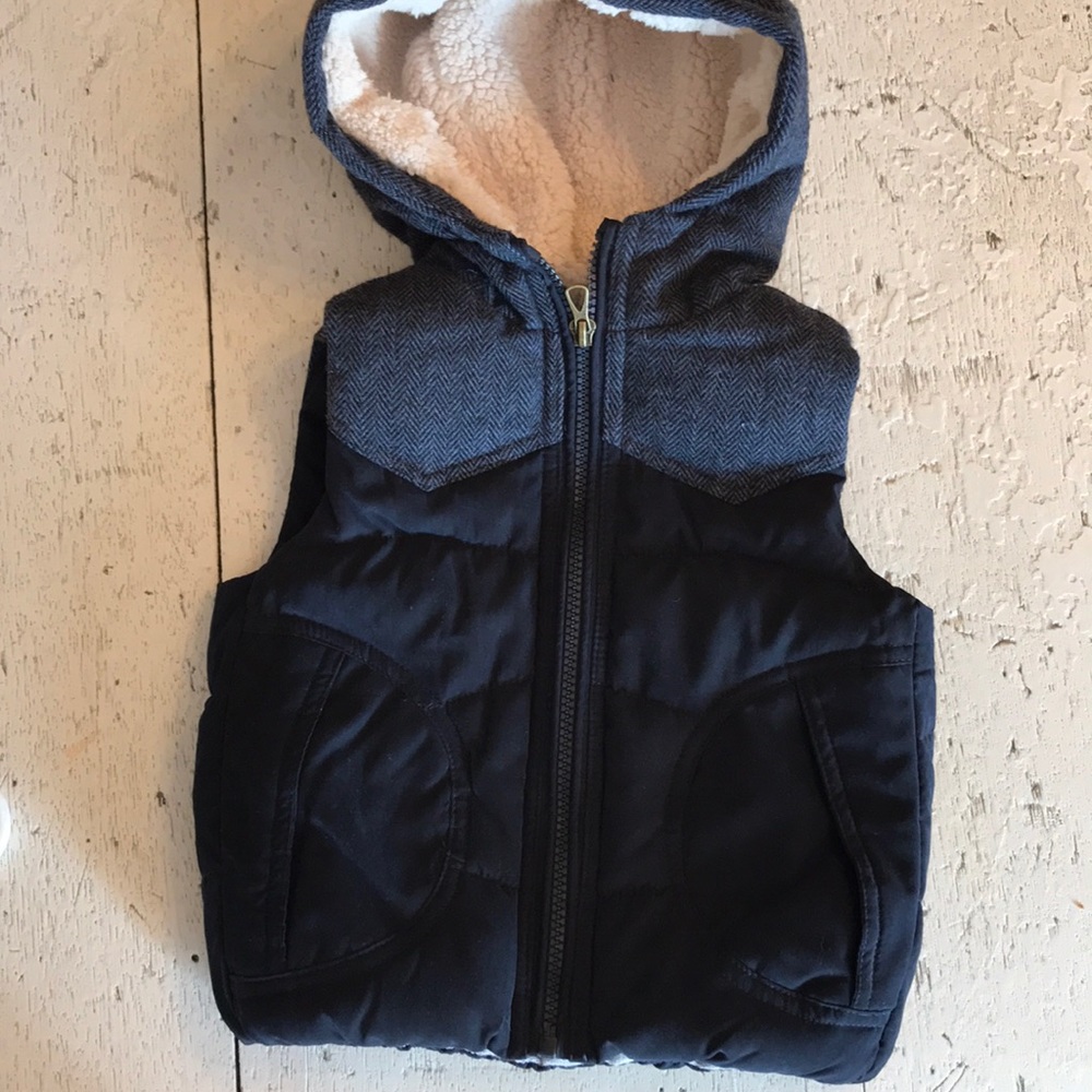 Zara boys vest 2/3